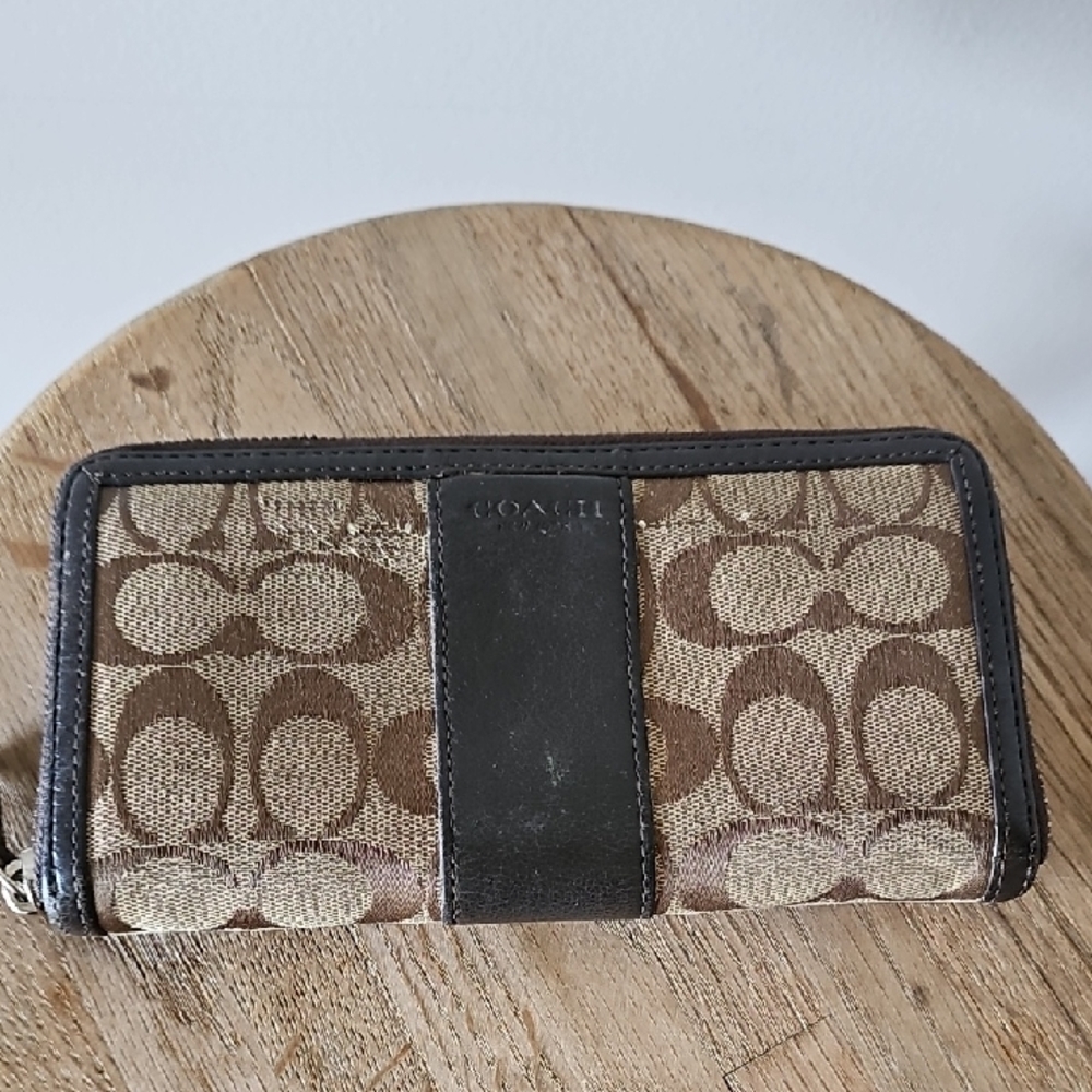 Coach Tan and Black Signature Wallet
